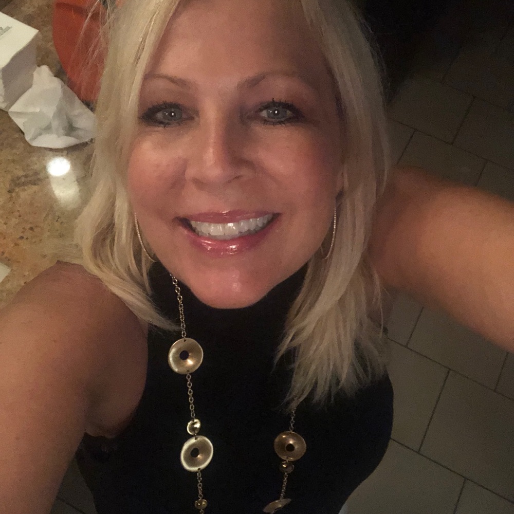 Meet your Posher, Cindy